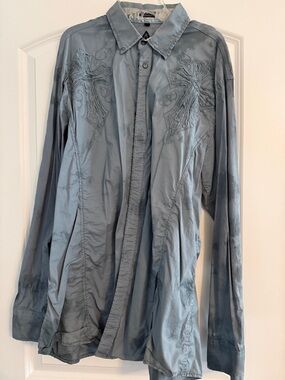 Roar Light Blue Embroidered Logo Shirt with snaps